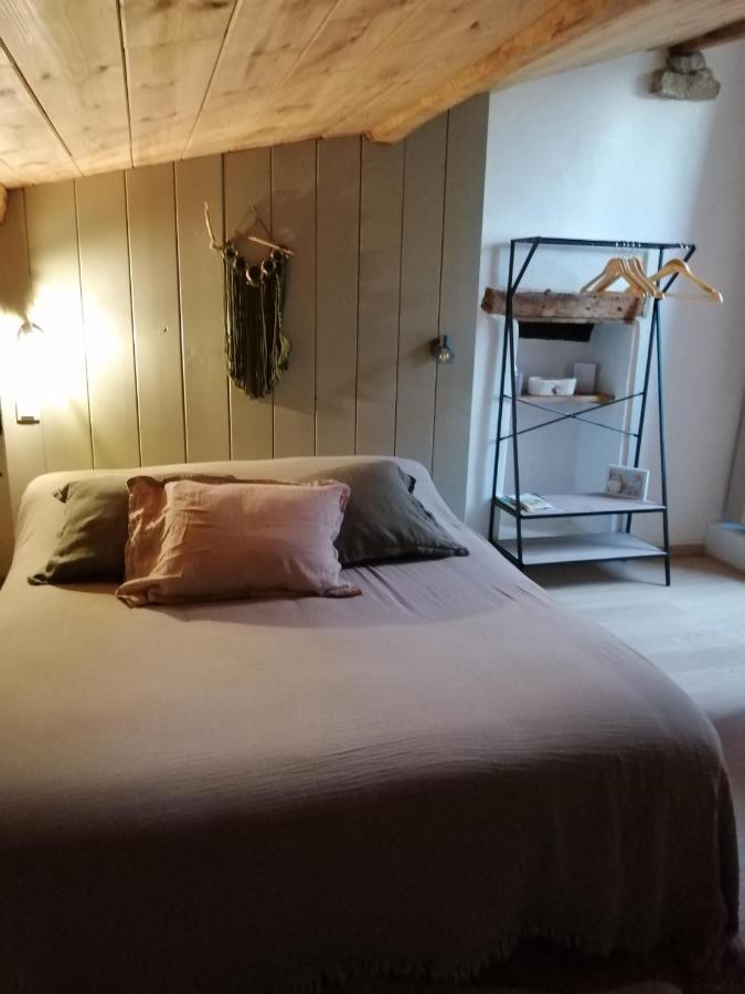 Le Logis D'Hestia Apartment Billom Luaran gambar