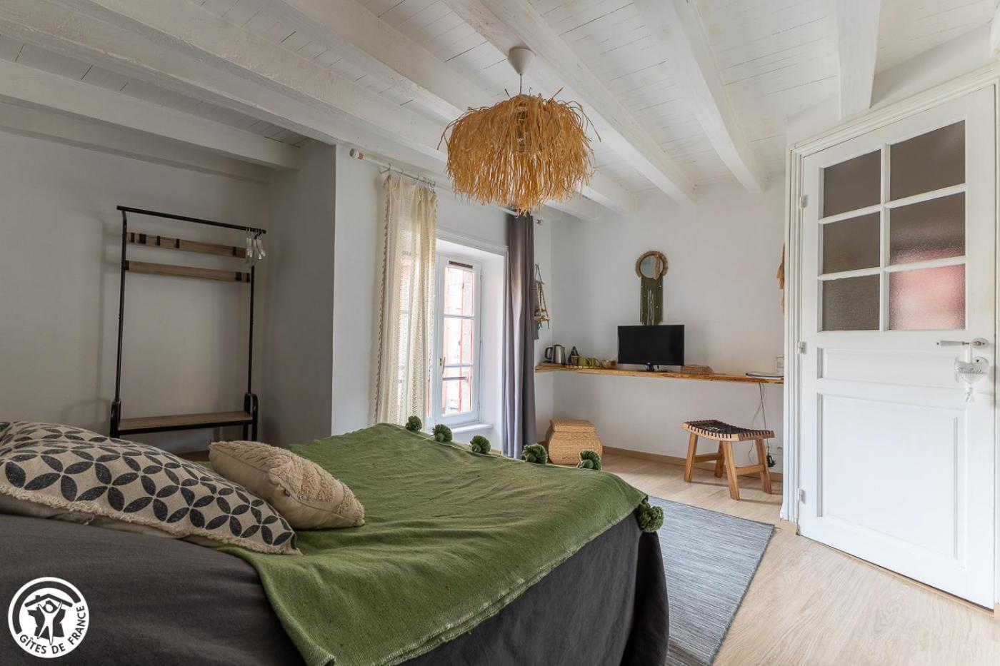 Le Logis D'Hestia Apartment Billom Luaran gambar