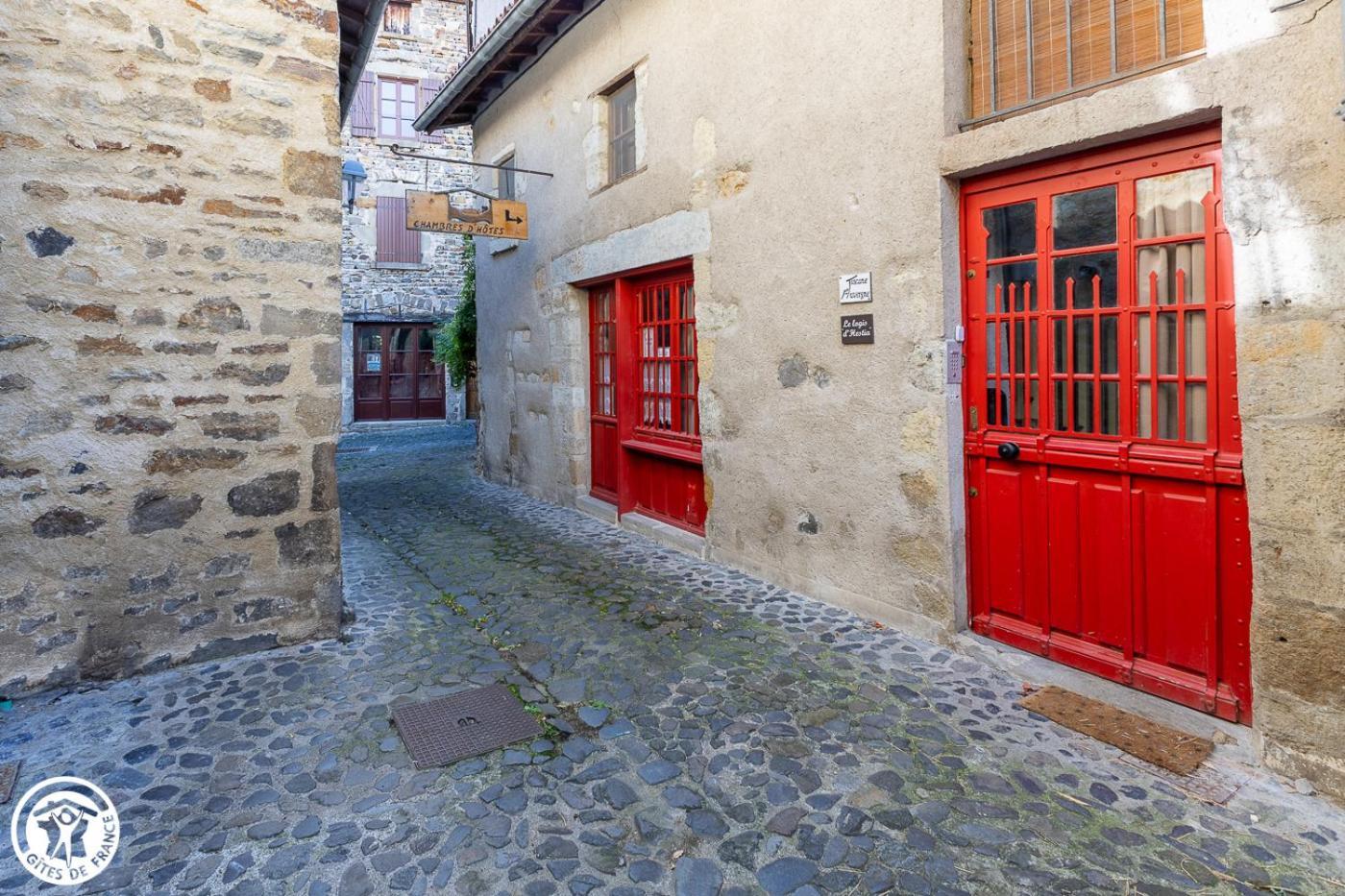 Le Logis D'Hestia Apartment Billom Luaran gambar
