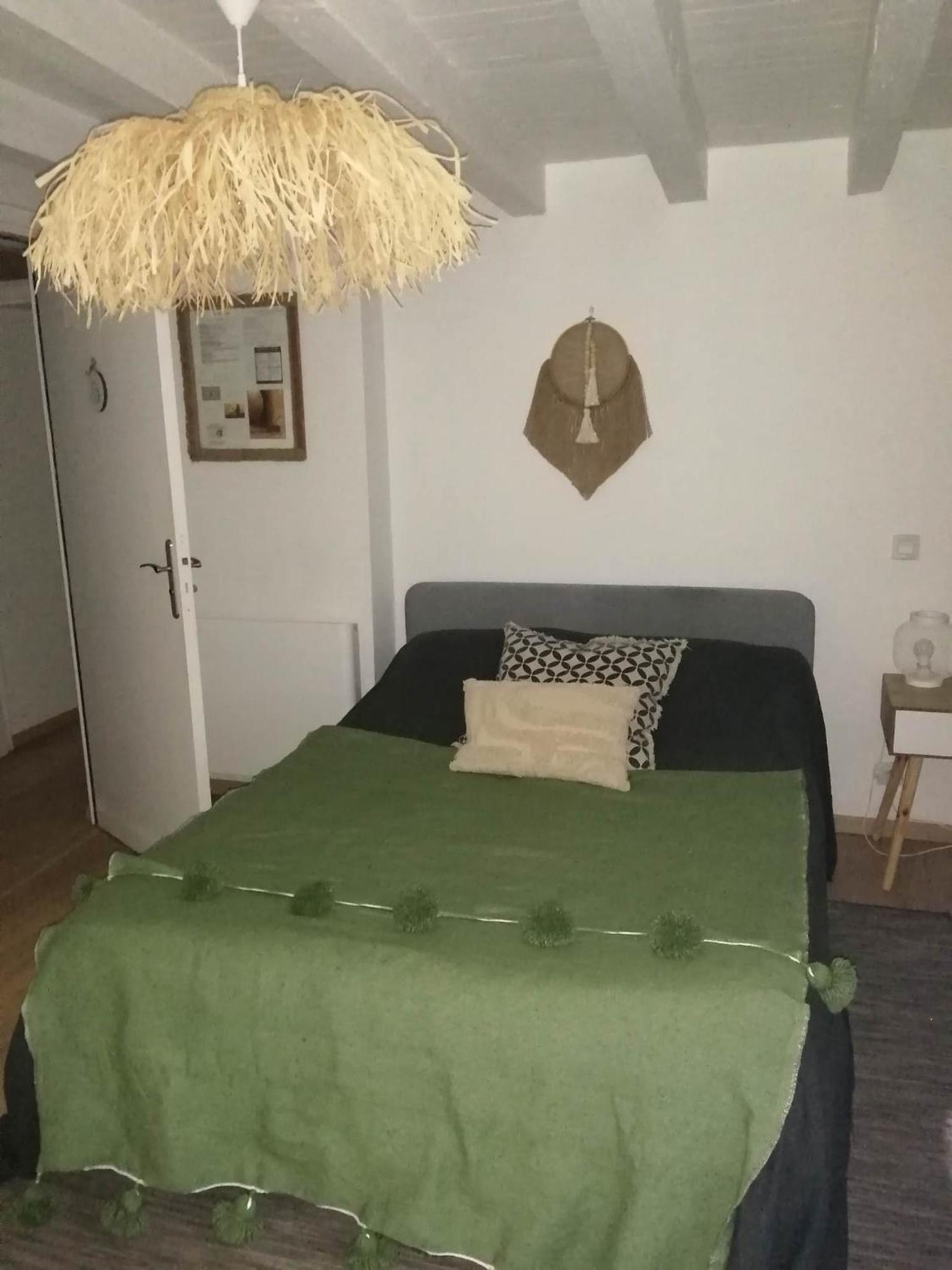 Le Logis D'Hestia Apartment Billom Bilik gambar